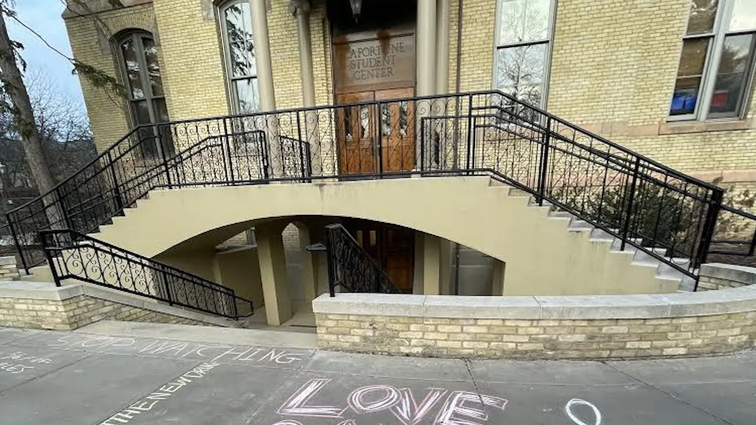 1681249482-1f78caf47f8130a