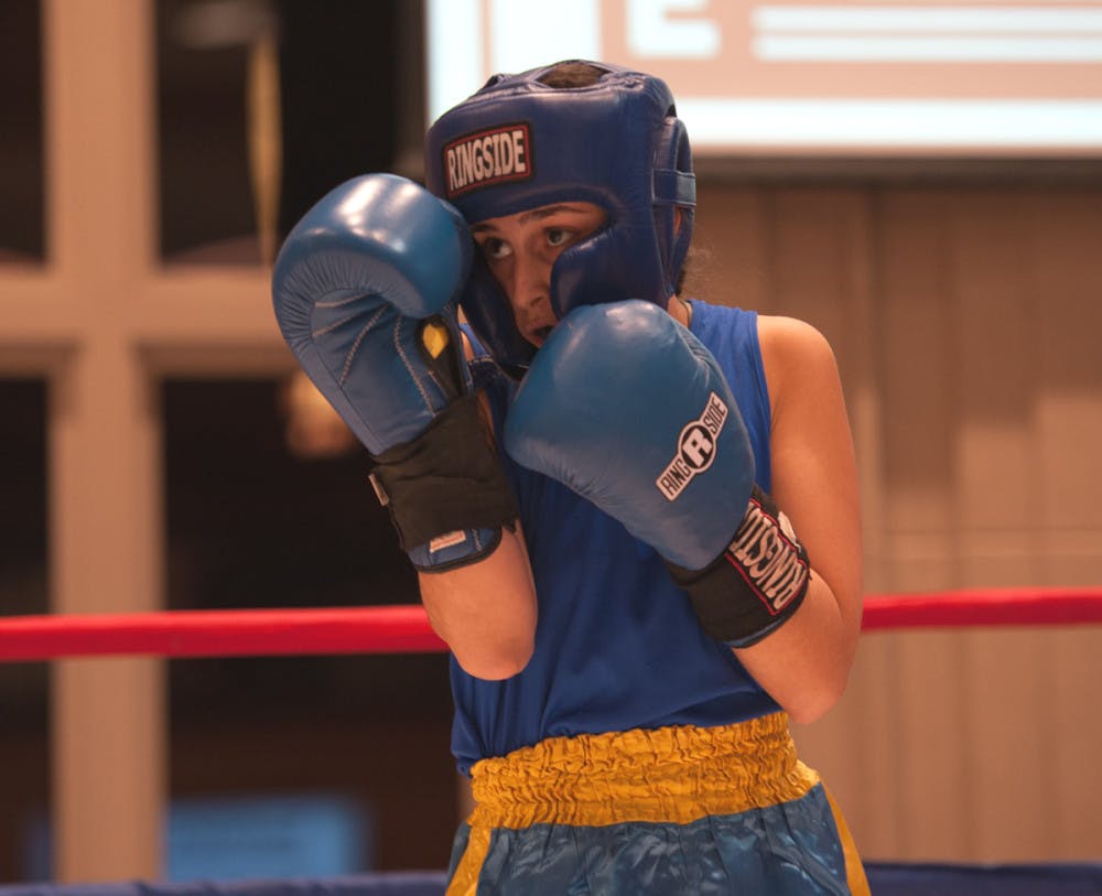 1542148640-18efe61e6f3f569