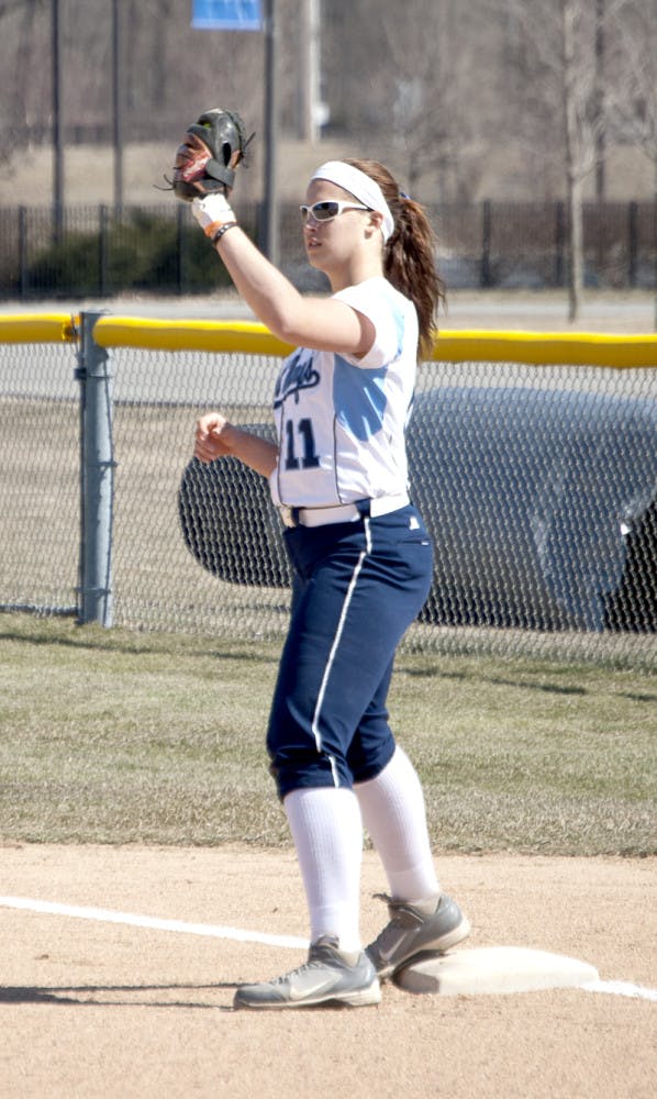 20130328-SMC-Softball-vs-Defiance-Busfield-Allison-DAmbrosia