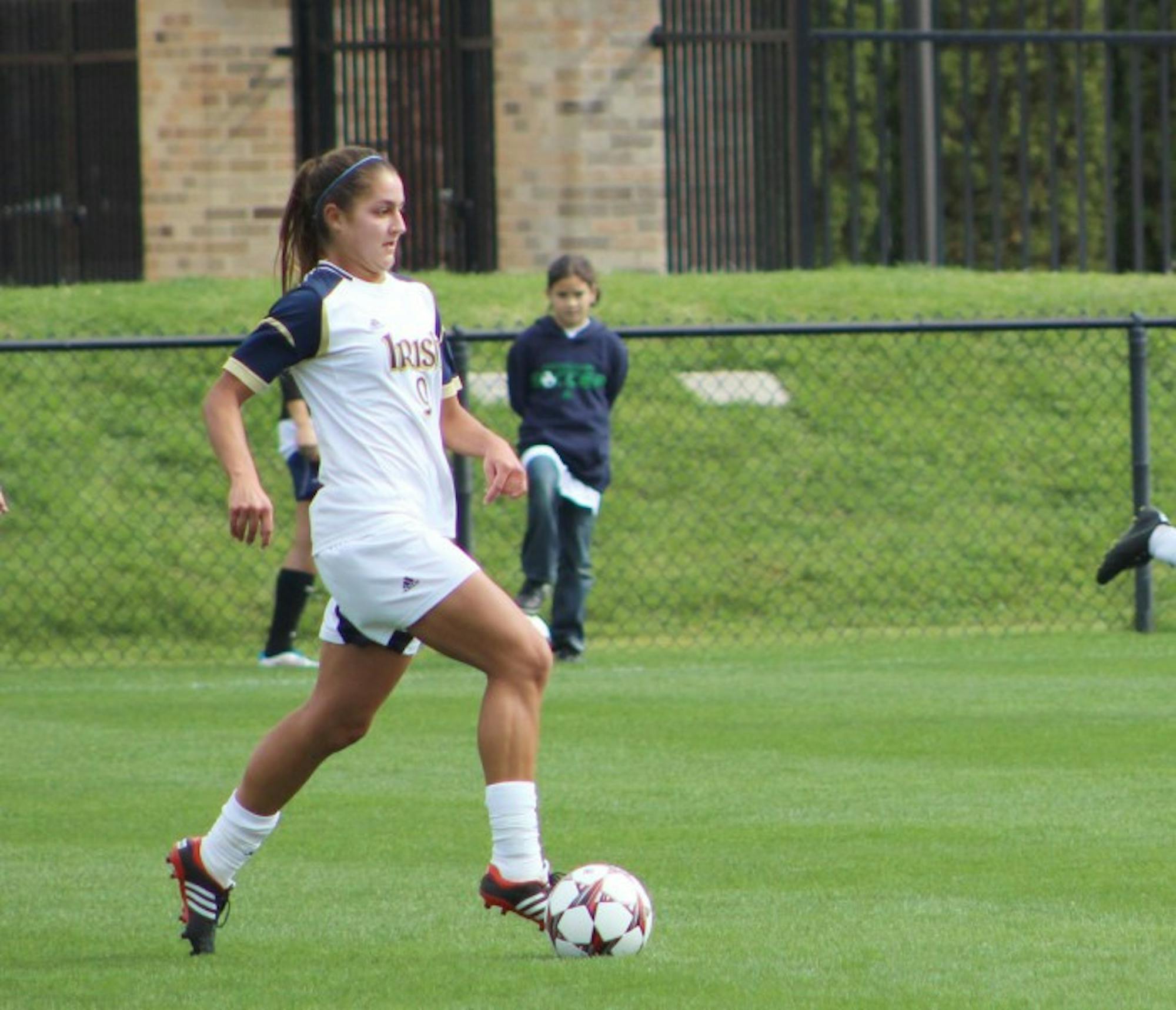 Irish senior forward Lauren Bohaboy looks to pass while dribbling downfield during Notre Dame's 3-0 victory over Pittsburgh on Sept. 29. Bohaboy has scored twice in the 2014 season.