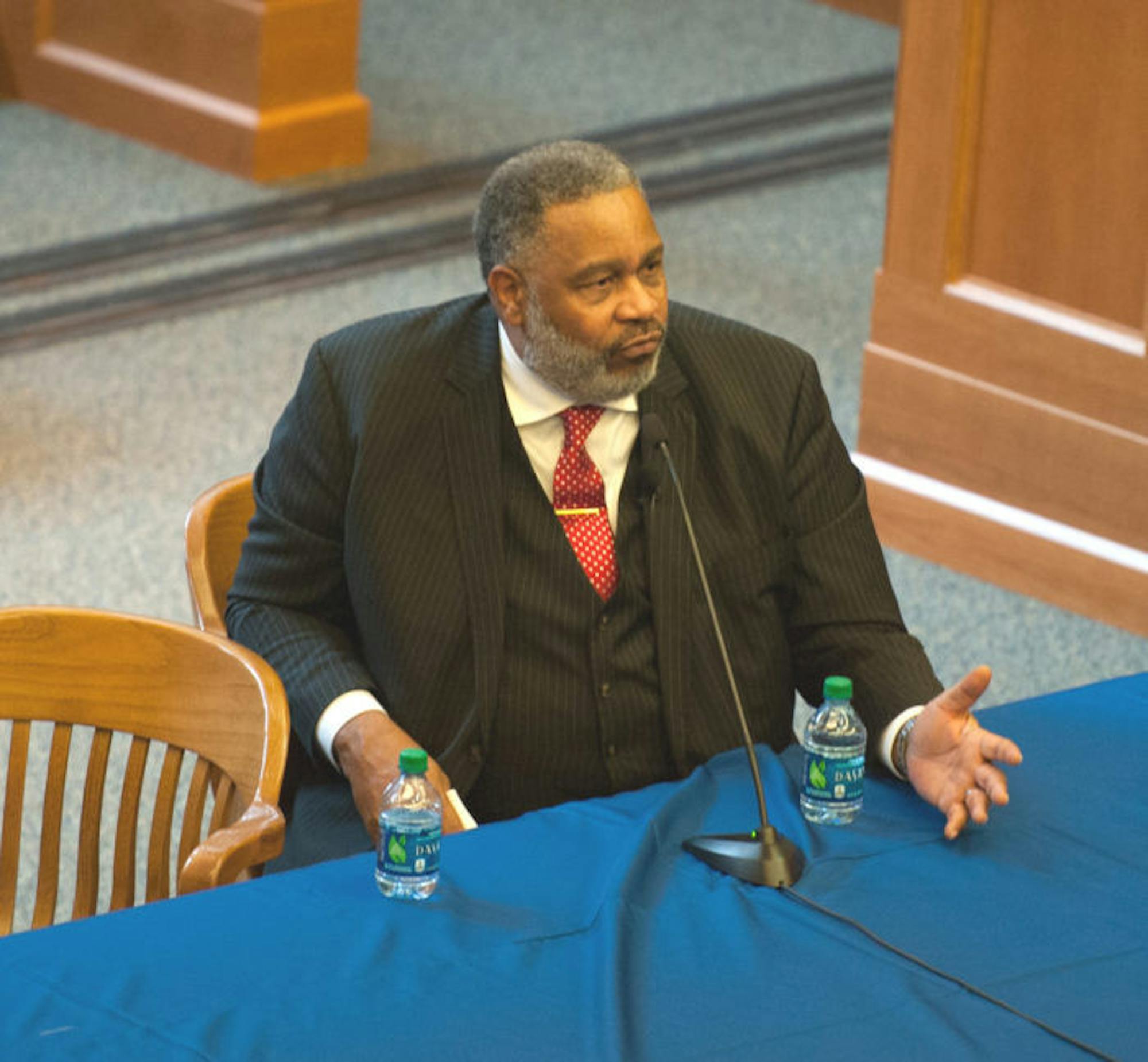 1542150499-bf4d8d16c3dde16-700x647