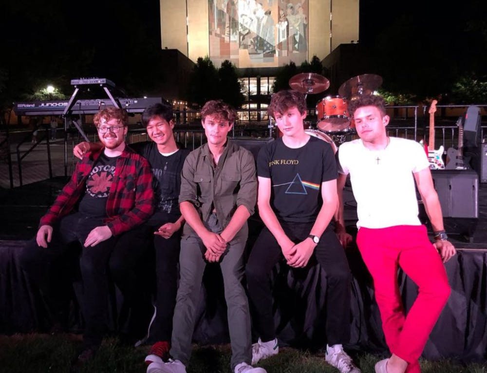 1648747348-7d97b2e0cd76e9f