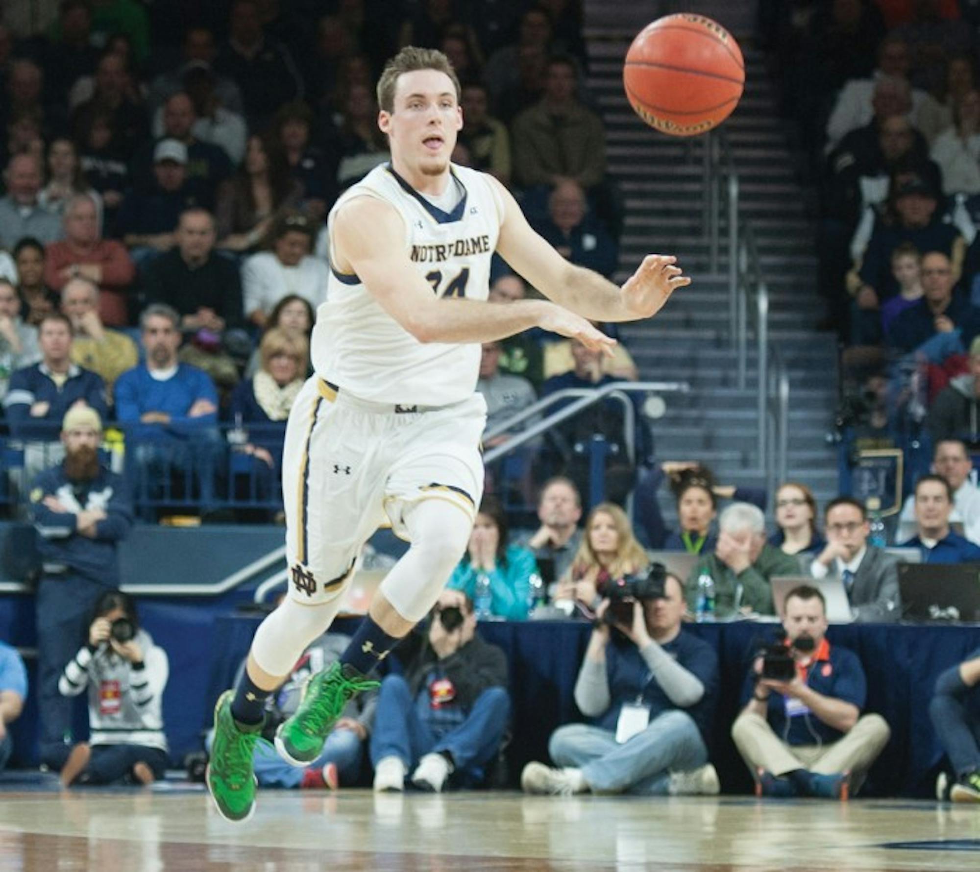 Irish senior guard/forward Pat Connaughton fires a pass downcourt during Notre Dame's 65-60 loss to Syracuse.