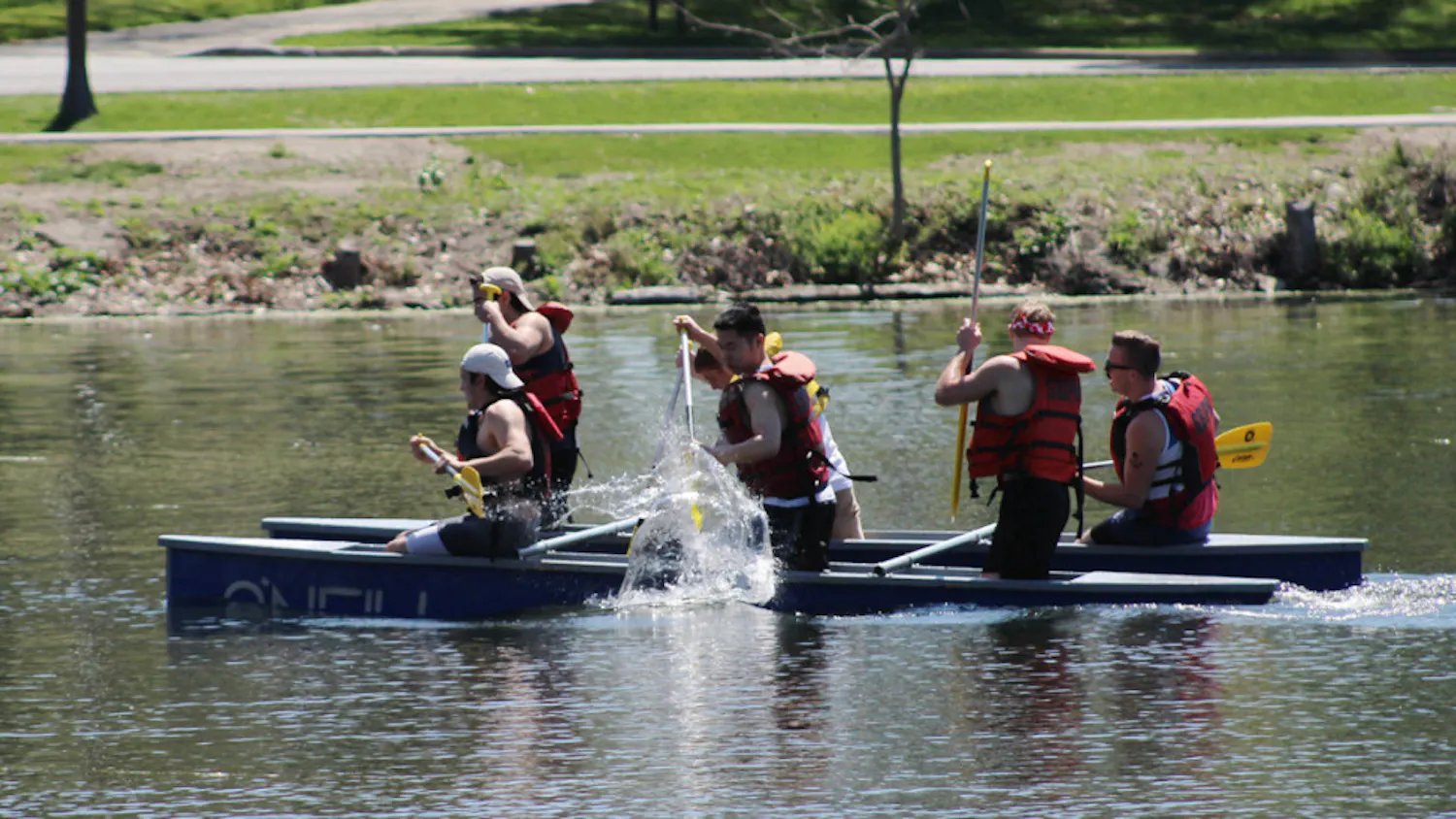 1461544354-800475c9ad070da