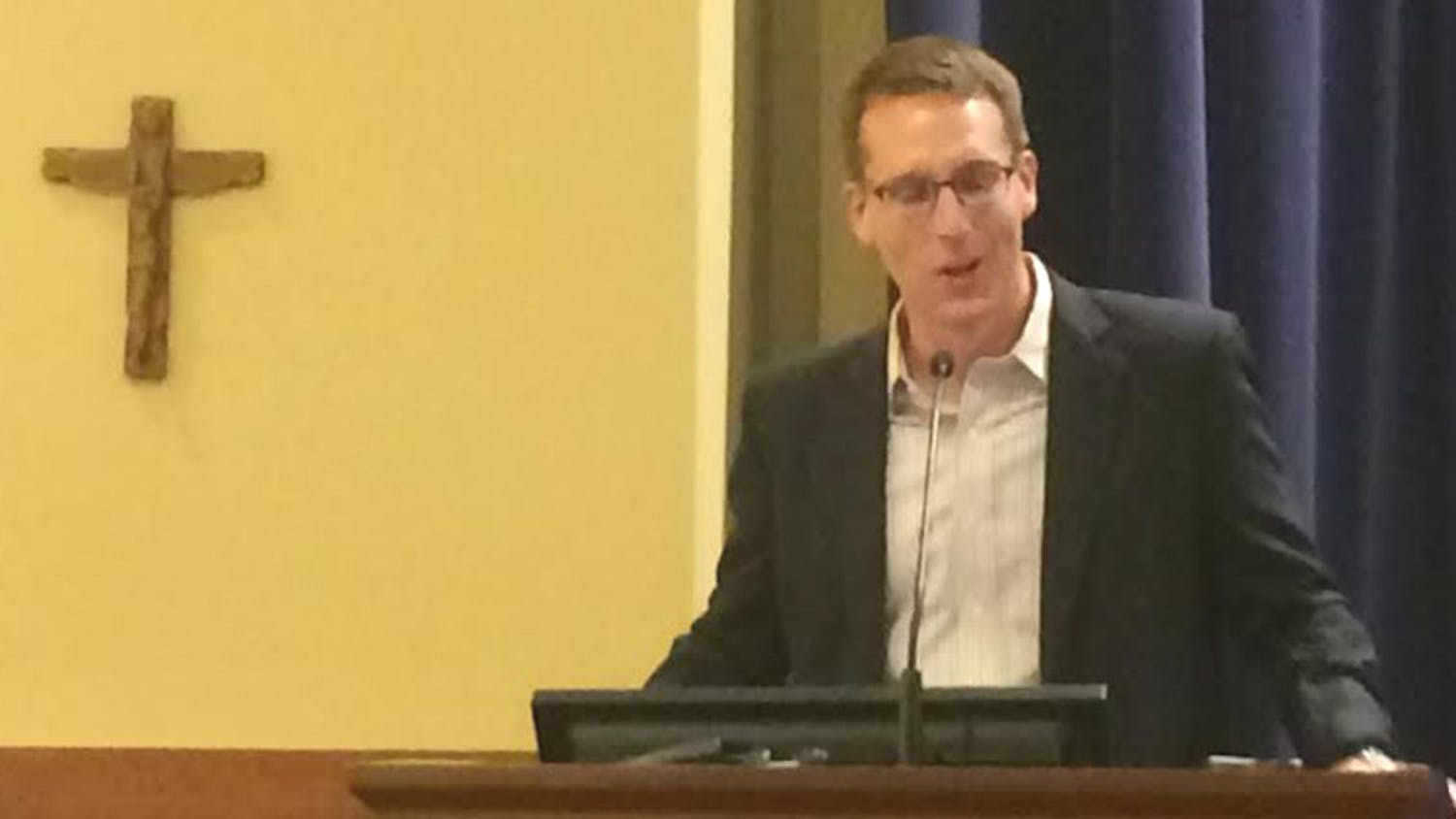 1540855005-b5f979ec72e441d