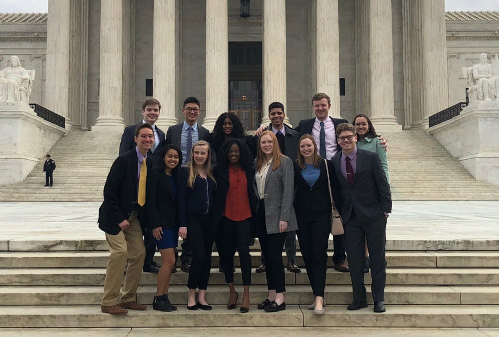 1523413427-c94a94b4e7af337