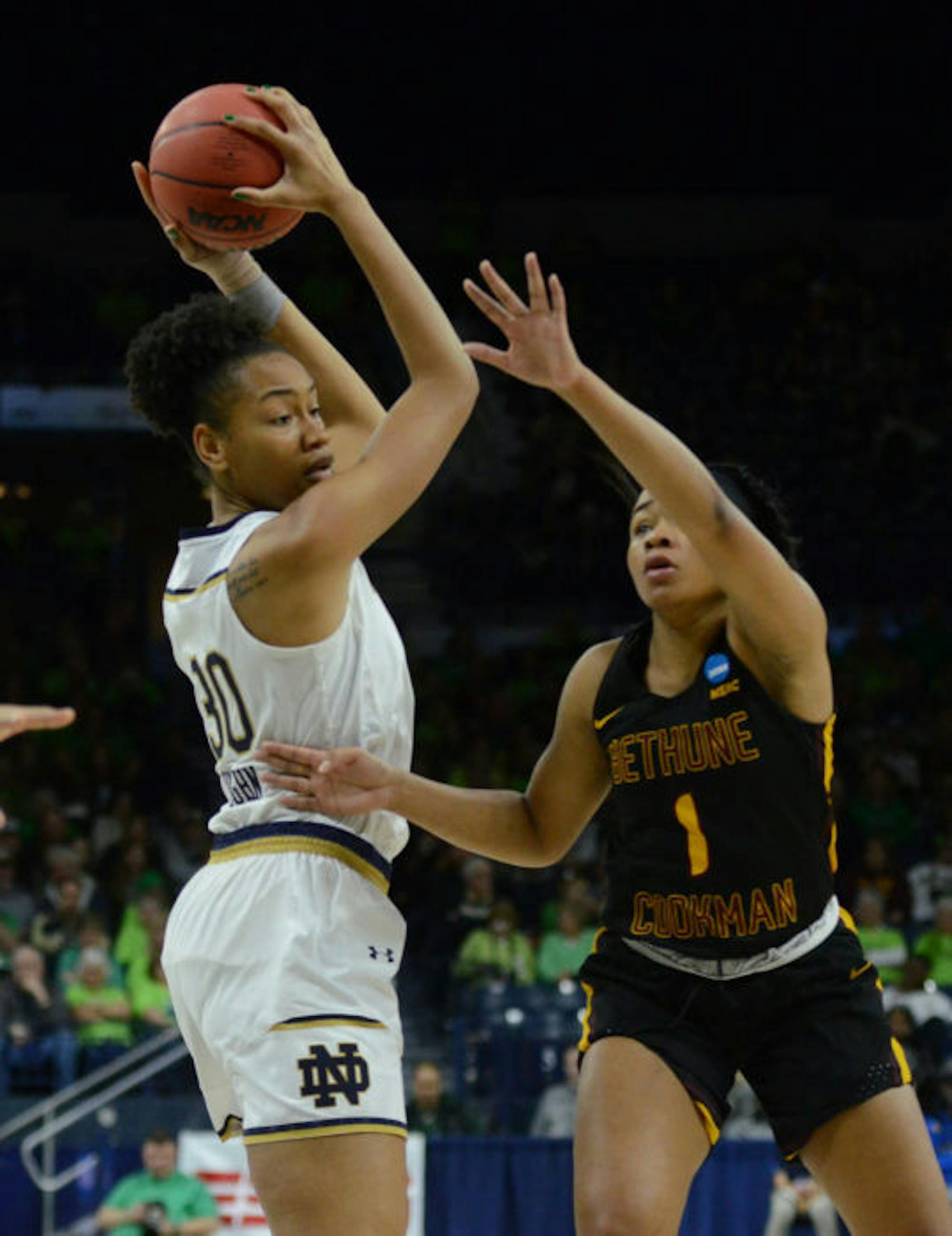 1573168255-346ea5beccc2384-539x700