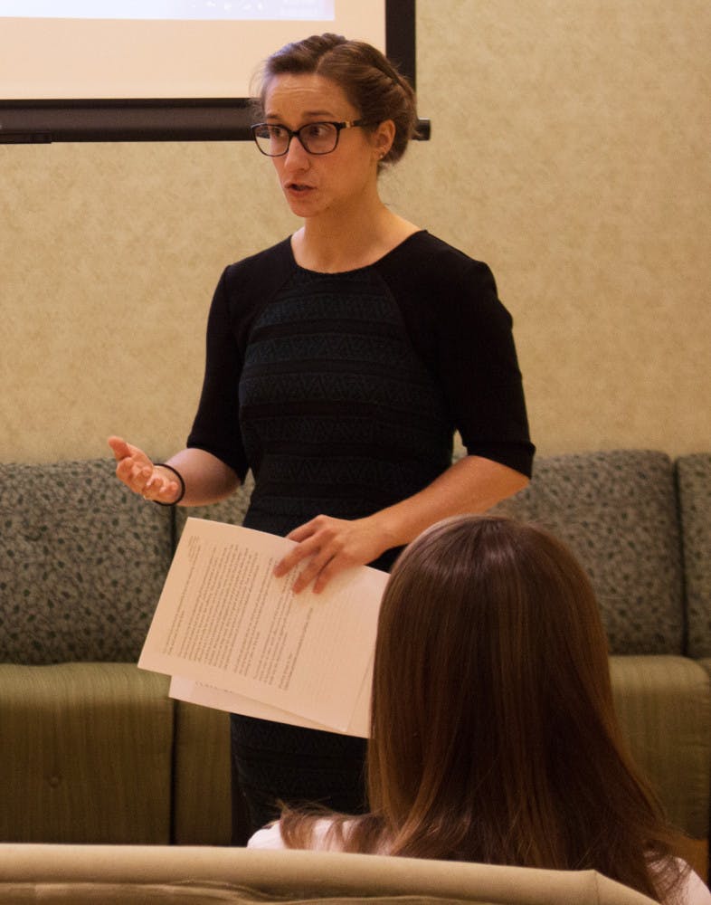 1506474689-33e2c3e776fd11c