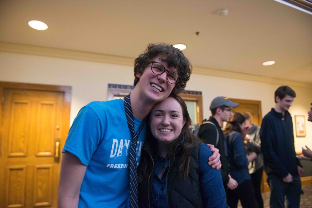 1554180296-e29587b0ef4b179