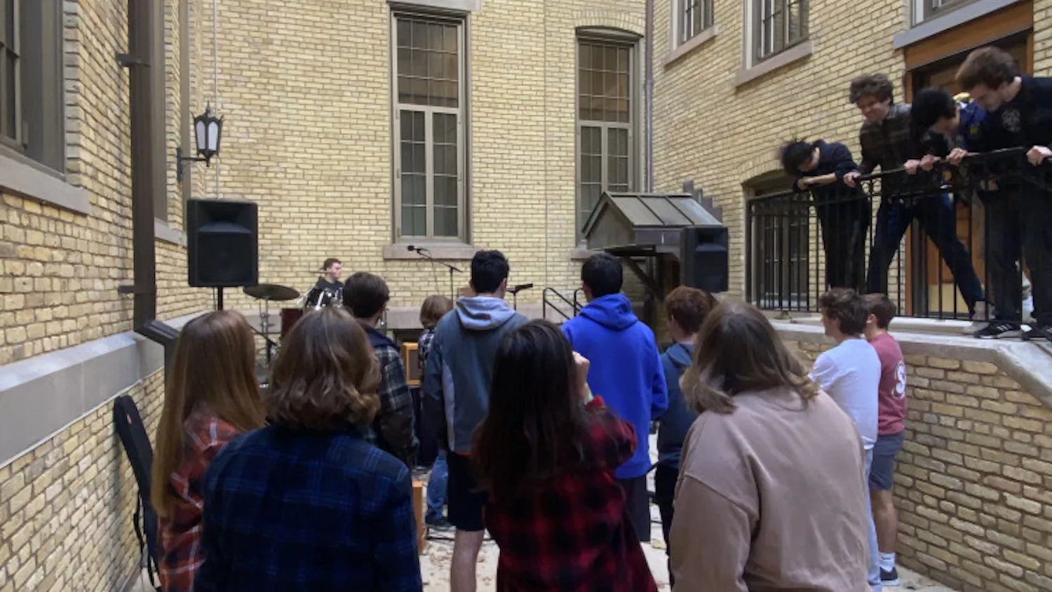 1699815354-61b6bc1e9db864a