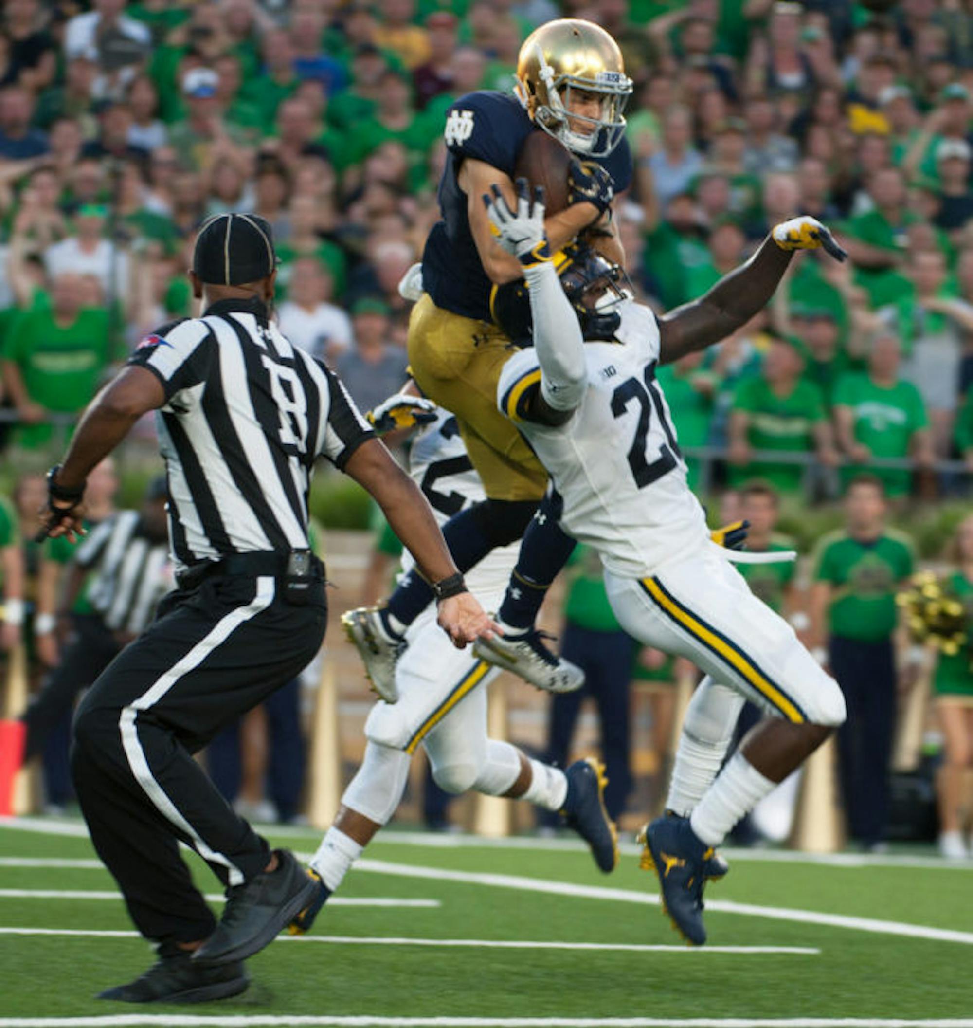 1535850884-22b7d1788ff9d49-663x700