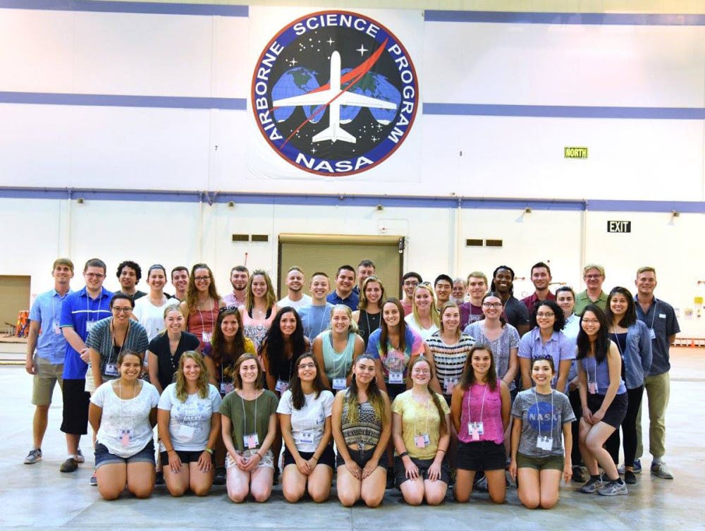 1503362979-bcabf3d125e9424