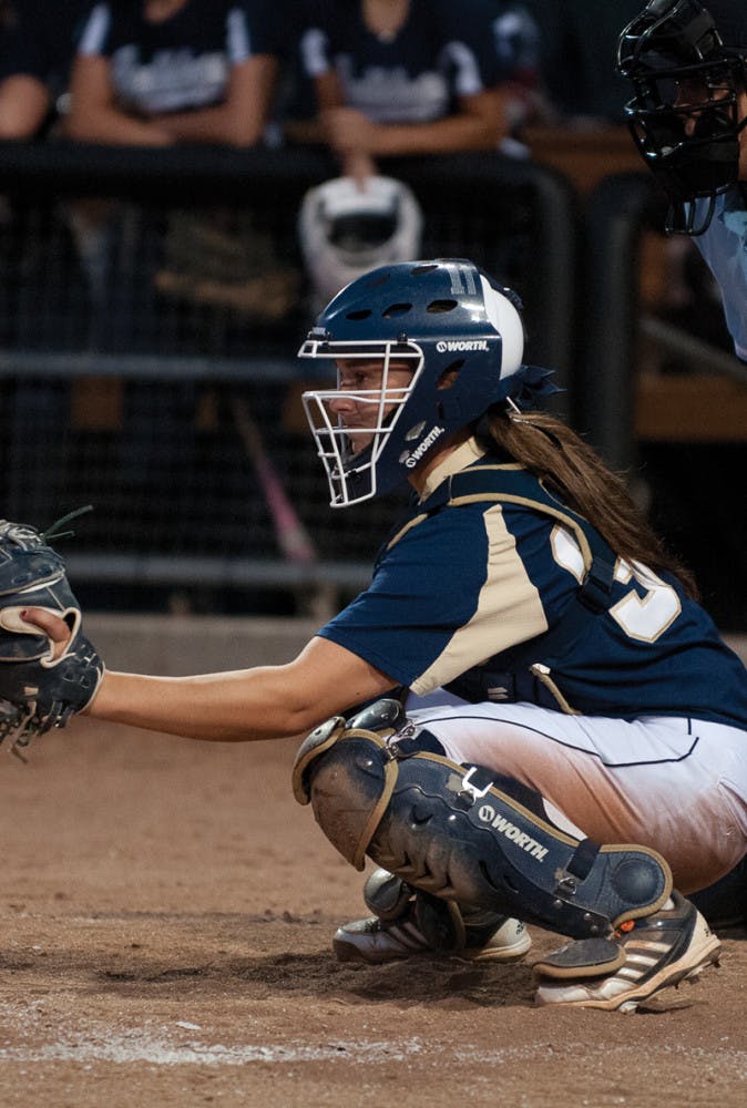 20131009-By-Zachary-Llorens-Womens-Softball-Zachary-Llorens