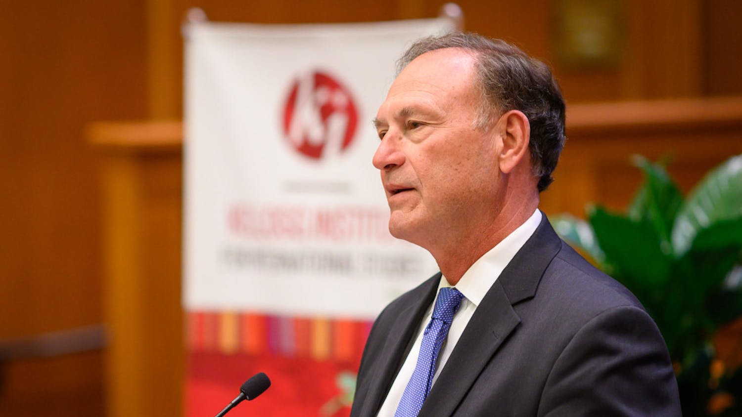 1633037566-62a49fdce96d513