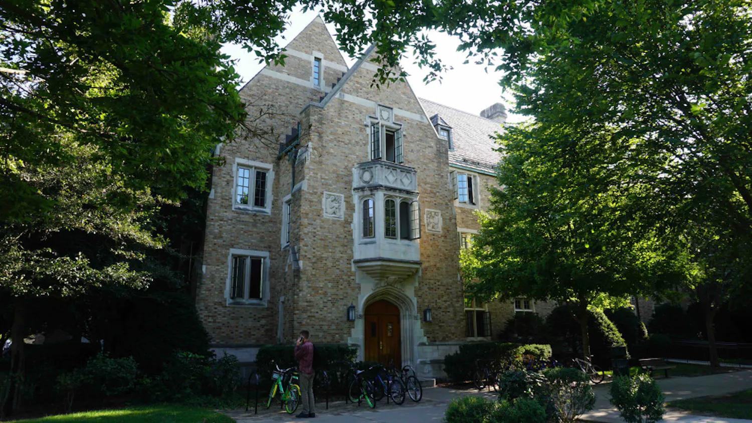 1535652949-38db87dc1267c51