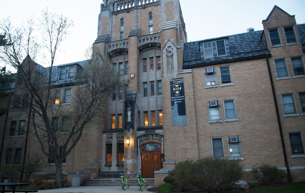 1524790518-8b3e682e145aeff