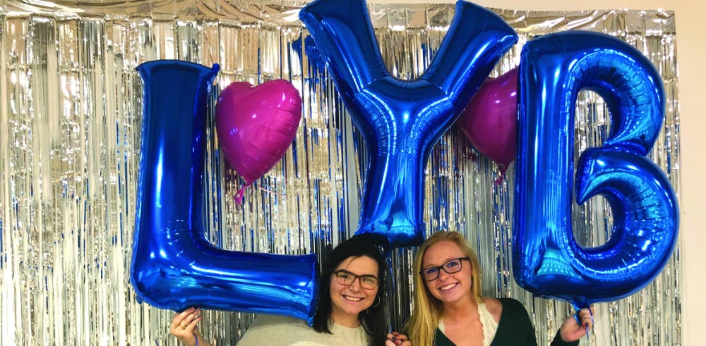 1551049477-56f36592df708f8