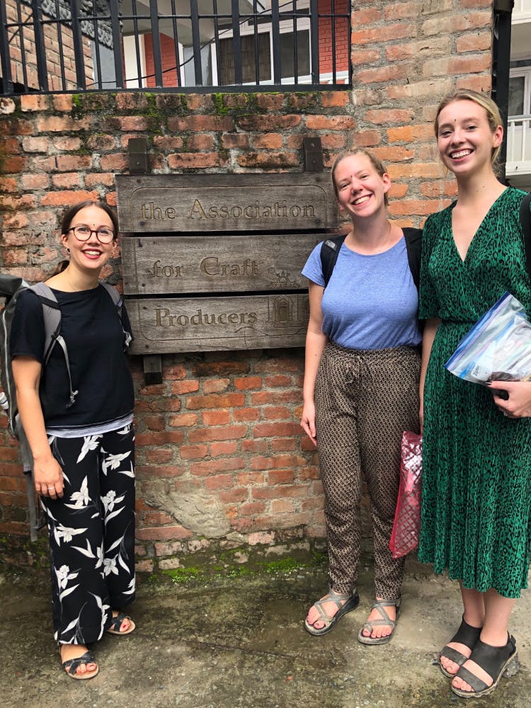 1575573359-4de9e522a37b655