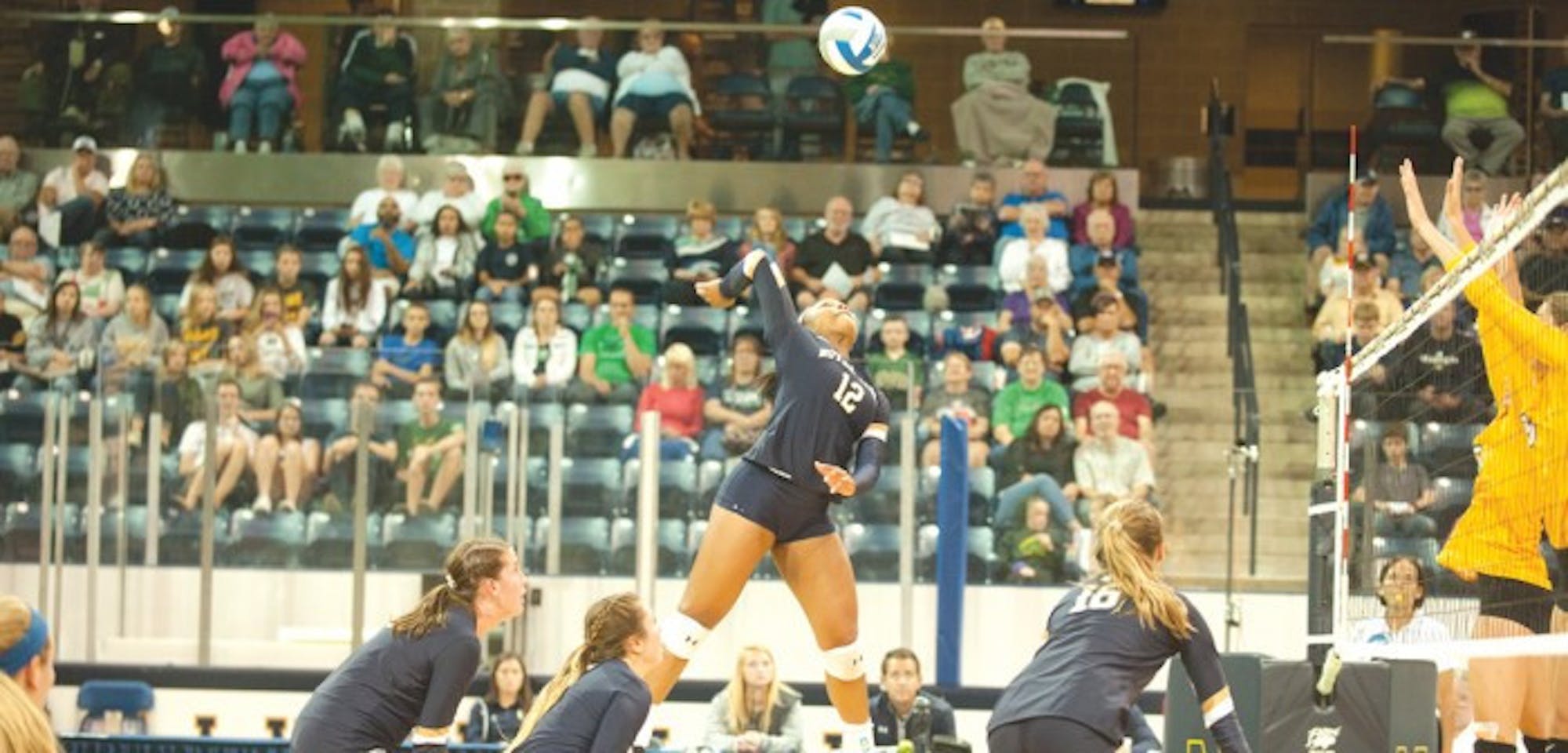 Irish sophomore outside hitter Jemma Yeadon attacks the ball during Notre Dame's 3-1 win over Valparaiso at Compton Family Ice Arena on Aug. 25.