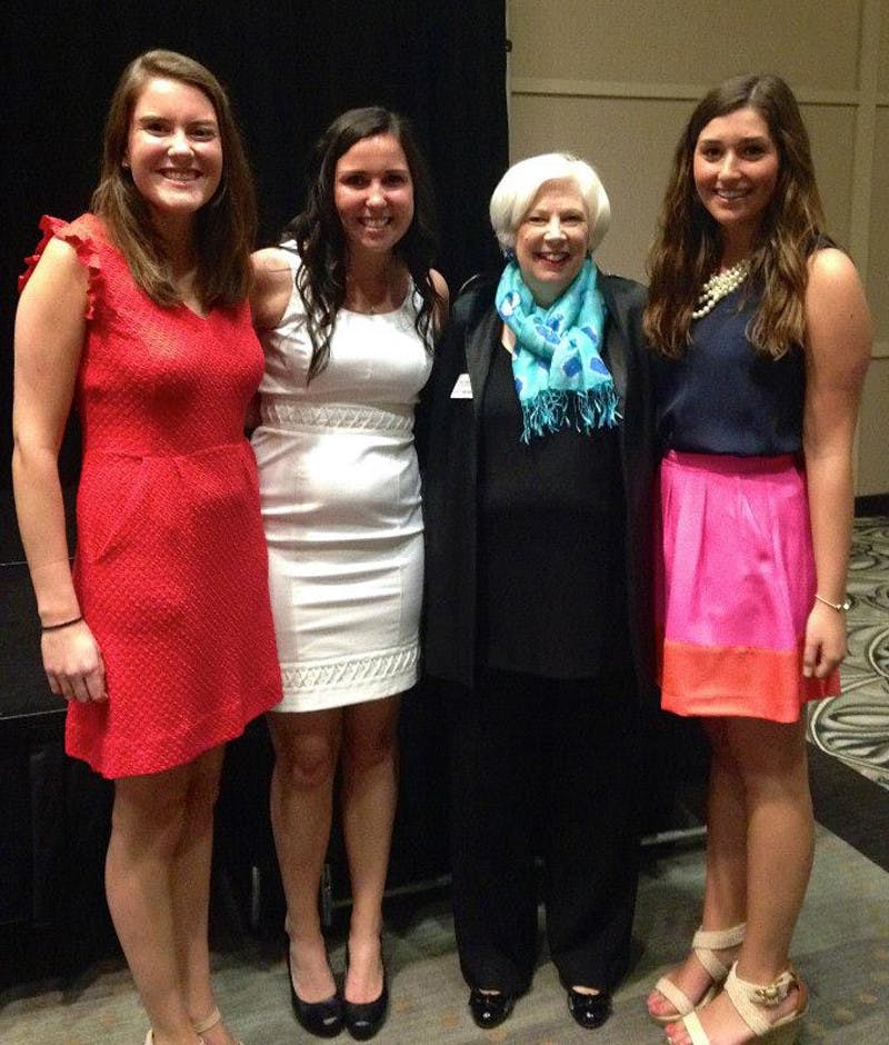 1397430344-Junior-Moms-2