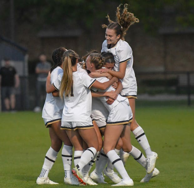 Notre Dame Womens Soccer To Kick Off Crowded Weekend Of Irish Soccer