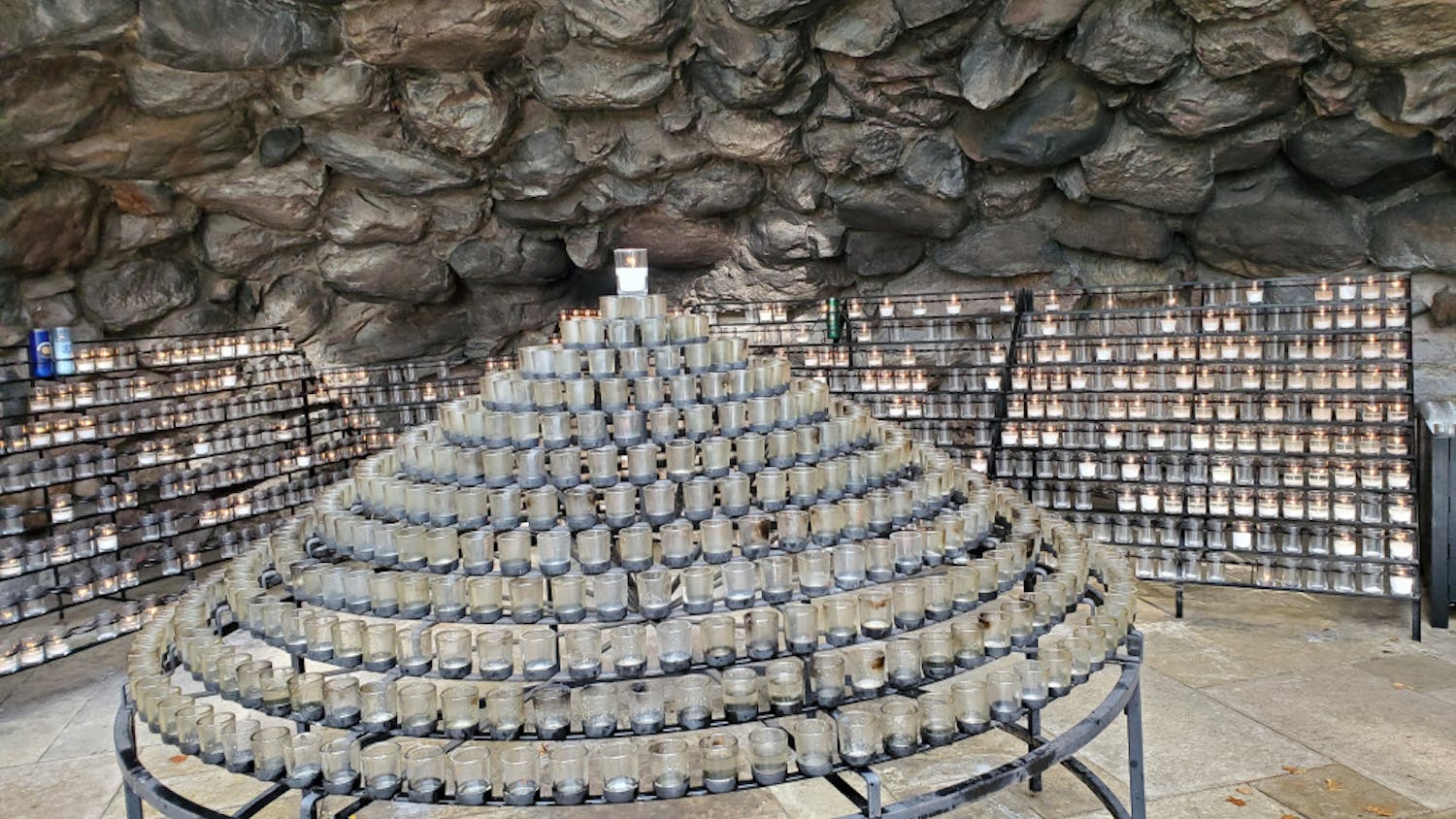 1696103771-d25cfd5db760e19