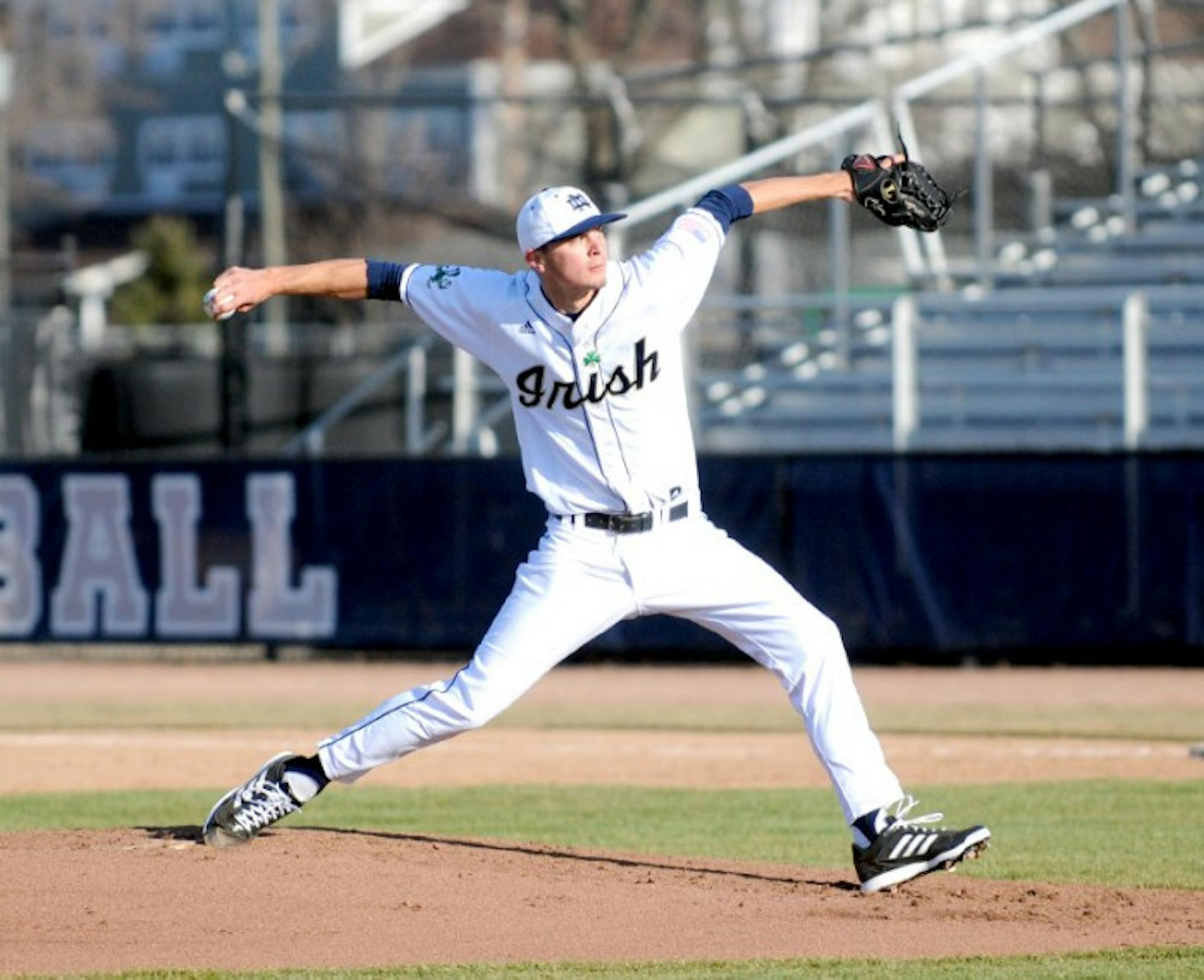 Irish junior pitcher Matt Ternowchek throws a pitch during Notre Dame’s 6-2 victory over UIC on April 2, 2013.