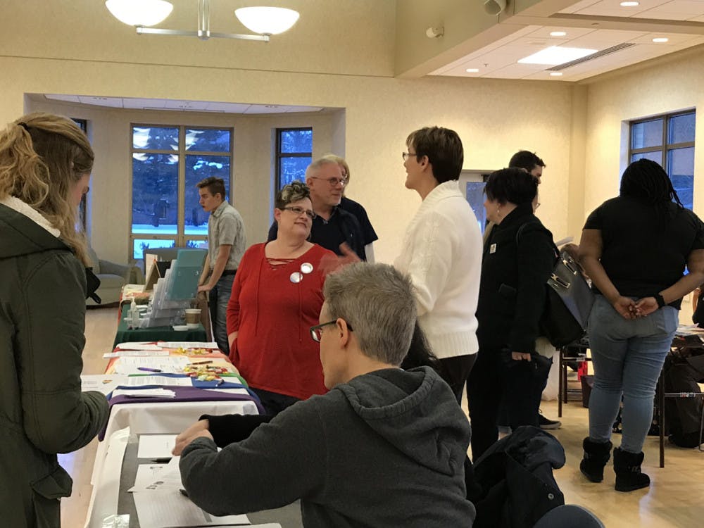 1518135860-29ffb85965468a7