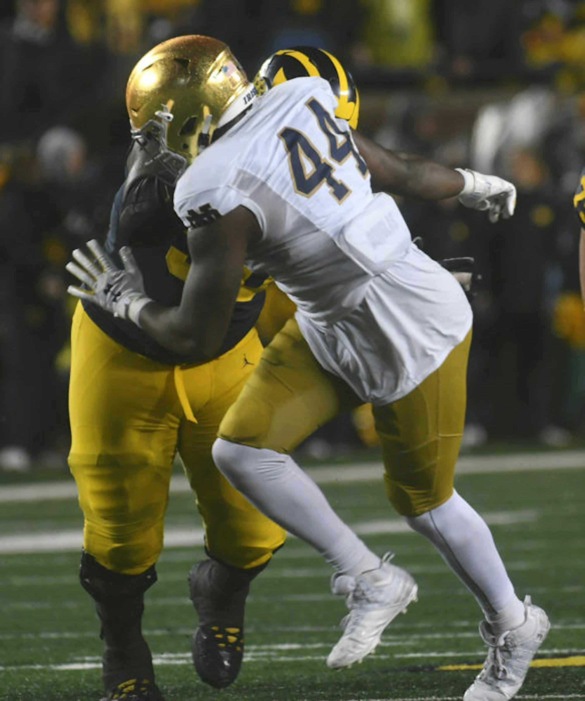 1574303424-c6dea6414a1bac5-584x700