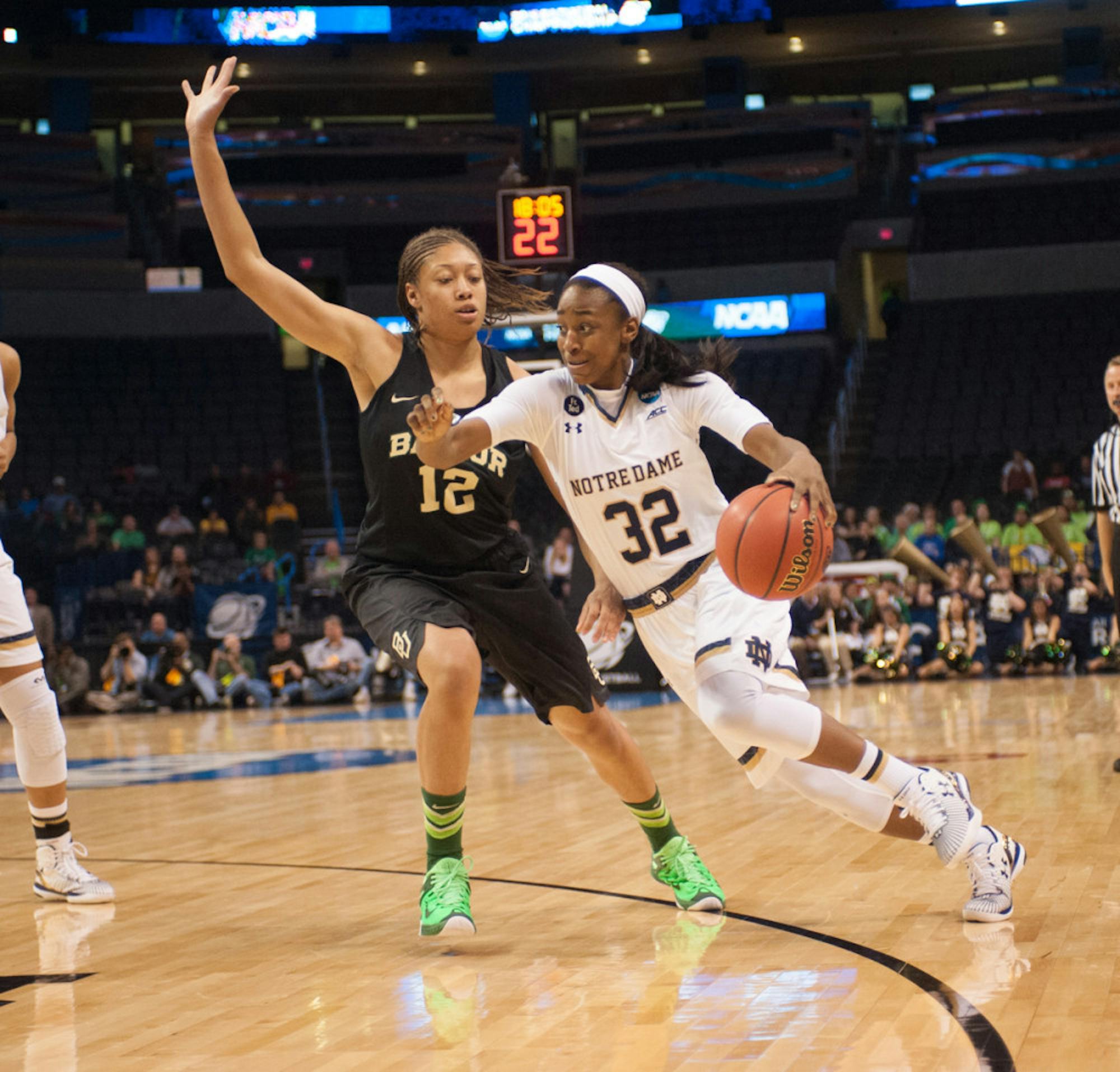 Irish junior guard Jewell Loyd drives past Baylor redshirt sophomore guard Alexis Prince in Notre Dame’s 77-68 win in the Elite Eight.