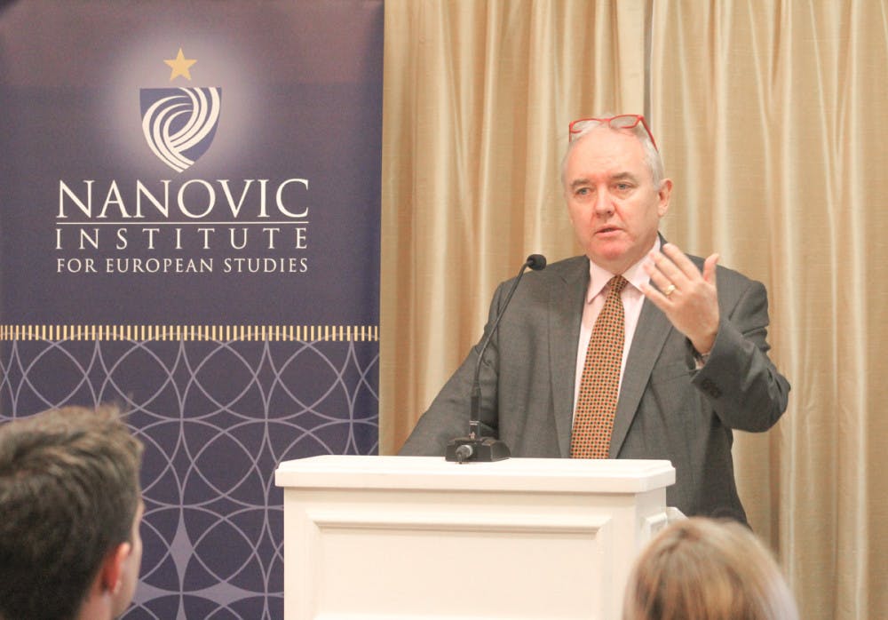 1479257637-c4f78539737bb26