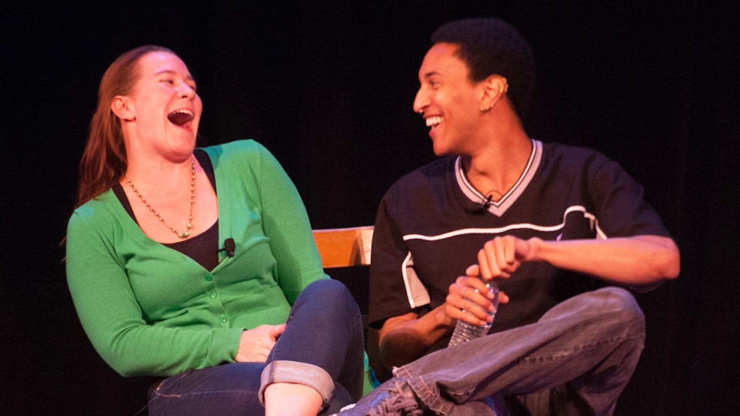 1535413926-868a2075bff9cd4