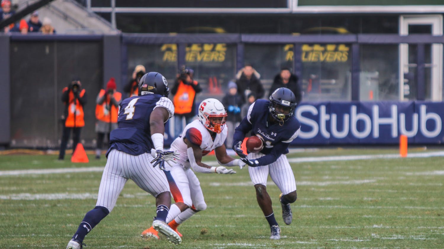 1542487856-9ced9933c98f45e