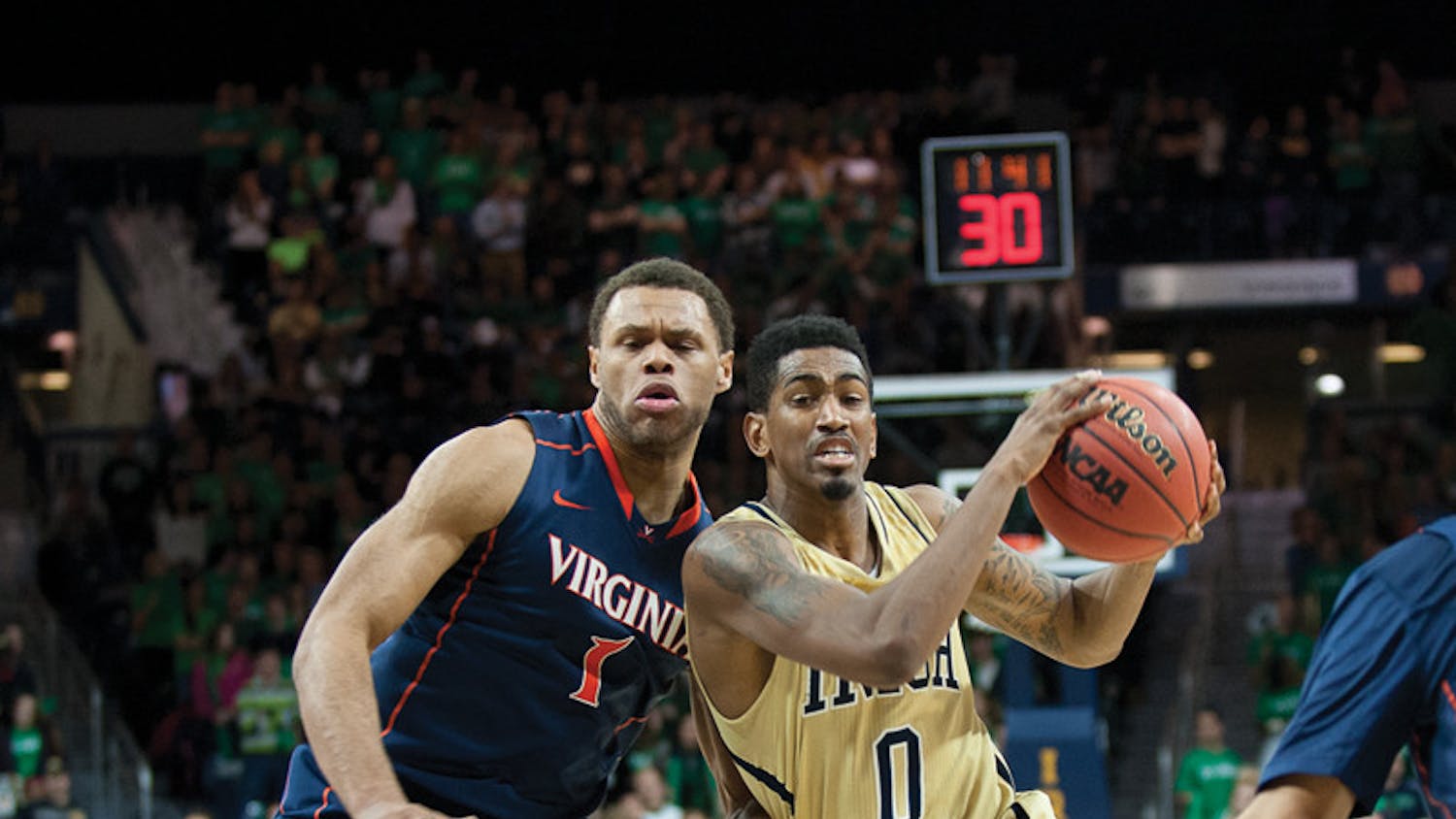 M-Bball-Eric-Atkins-shot-by-Jodi-Lo-vs-Virginia