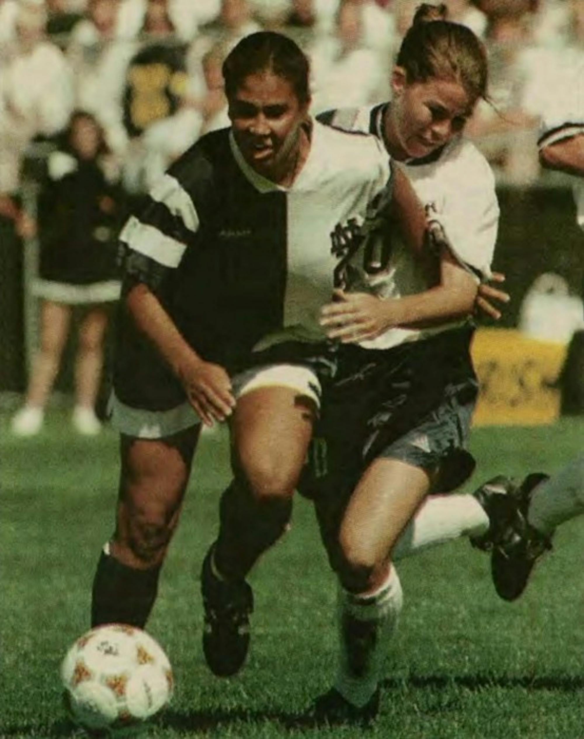 Shannon Boxx dribbles down the field in a game while at Notre Dame. Boxx competed for the Irish from 1995 to 1998. She was a part of the Notre Dame squad that won the program’s first national title in 1995.