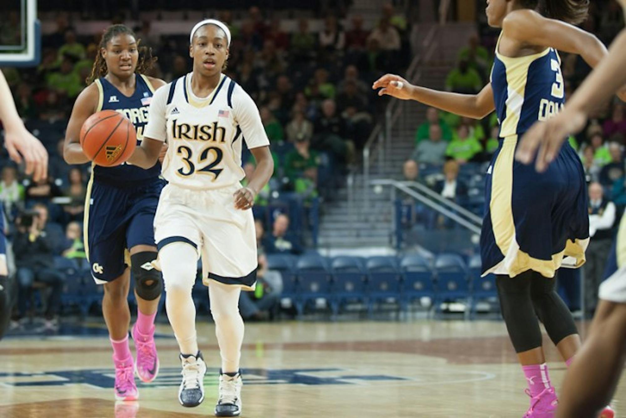 Irish sophomore Jewell Loyd pushes the ball during Notre Dame’s 87-72 win over Georgia Tech on Monday. Loyd finished with 27 points, nine rebounds and two assists.