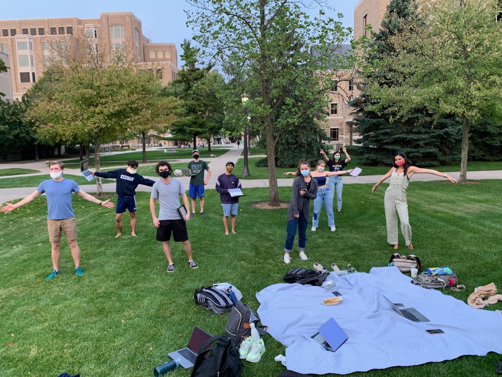 1600889437-d8c92f5e4de7e04