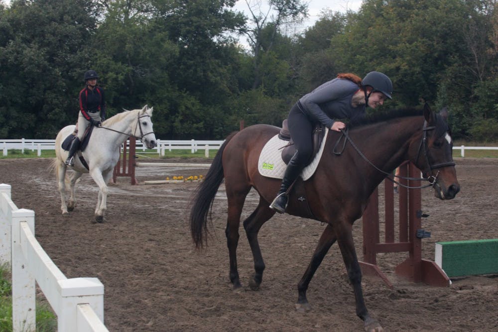 1635351100-e8e66d921314e74