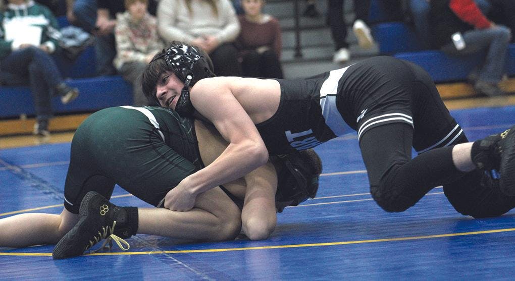 Gallery - Hart and Hesperia wrestling at Mason Co. Central Quad