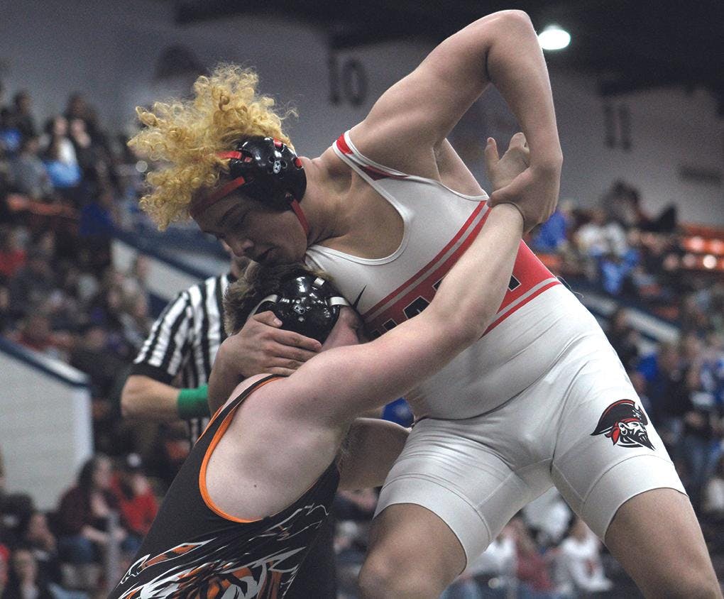 hart wrestling 8 abdel lopez vs sylar bush.jpg