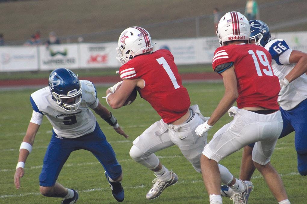 Gallery - Whitehall vs. Oakridge football