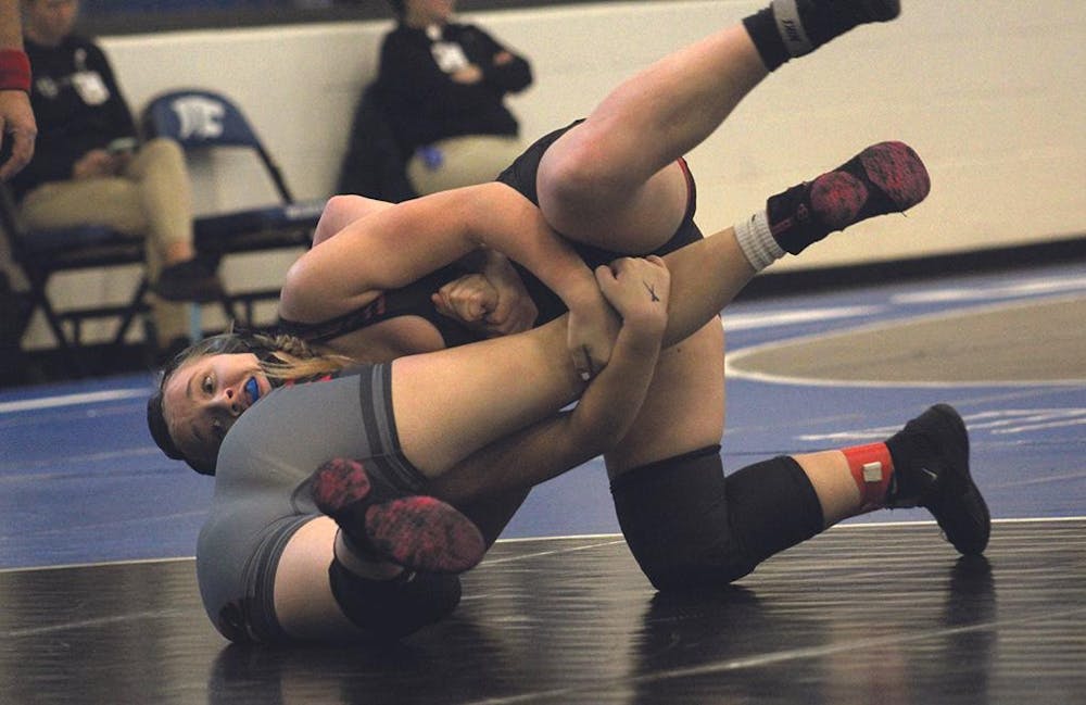 mont wrestling invite 8 wh kassie sapp vs portland alliona teachworth.jpg