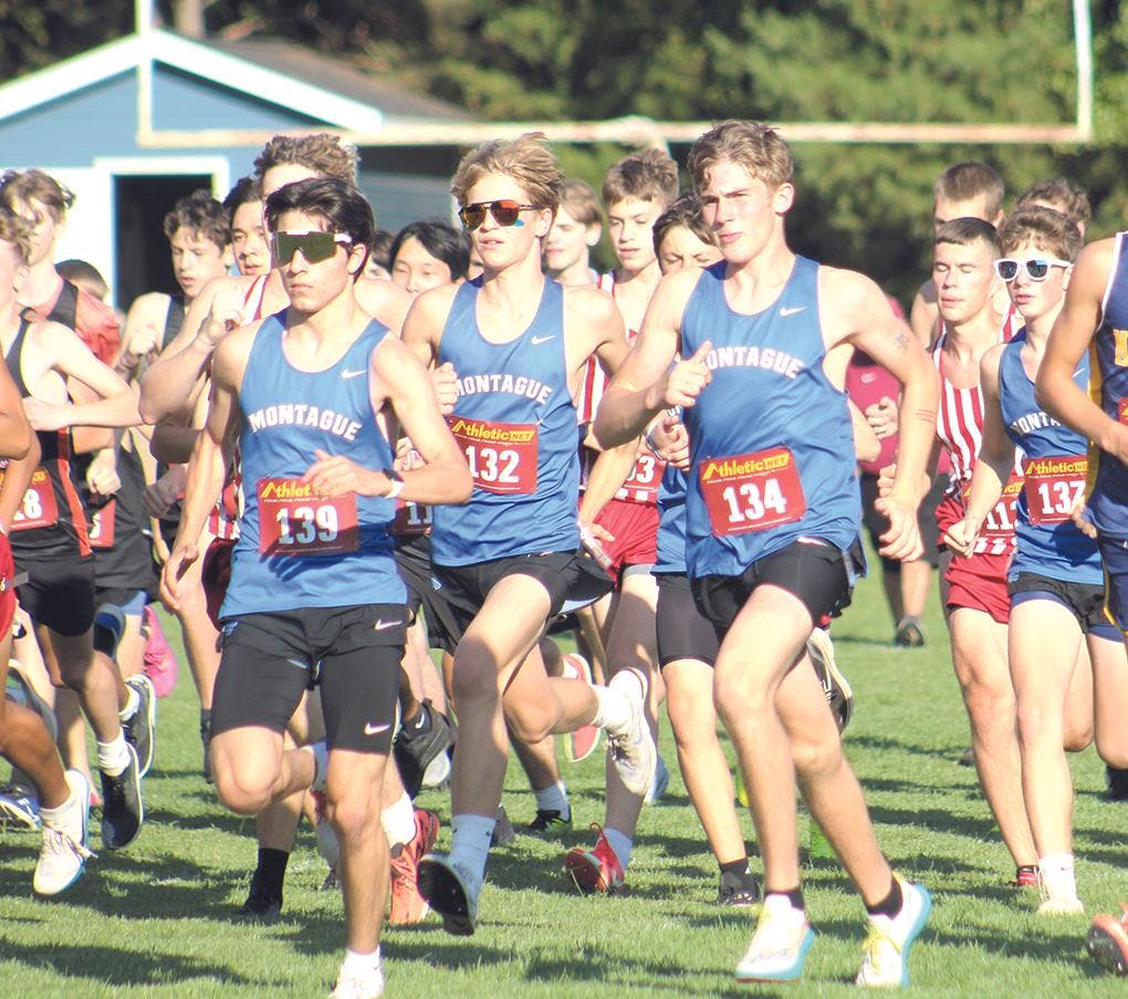 Gallery - WMC Lakes boys cross-country at Montague