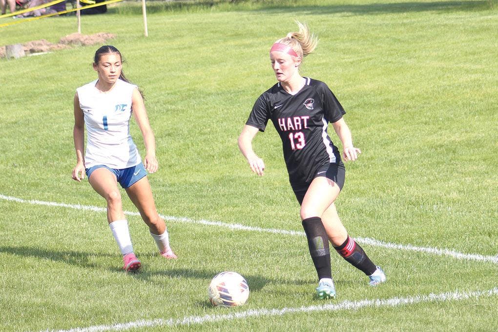 Gallery - Hart vs. Montague district soccer