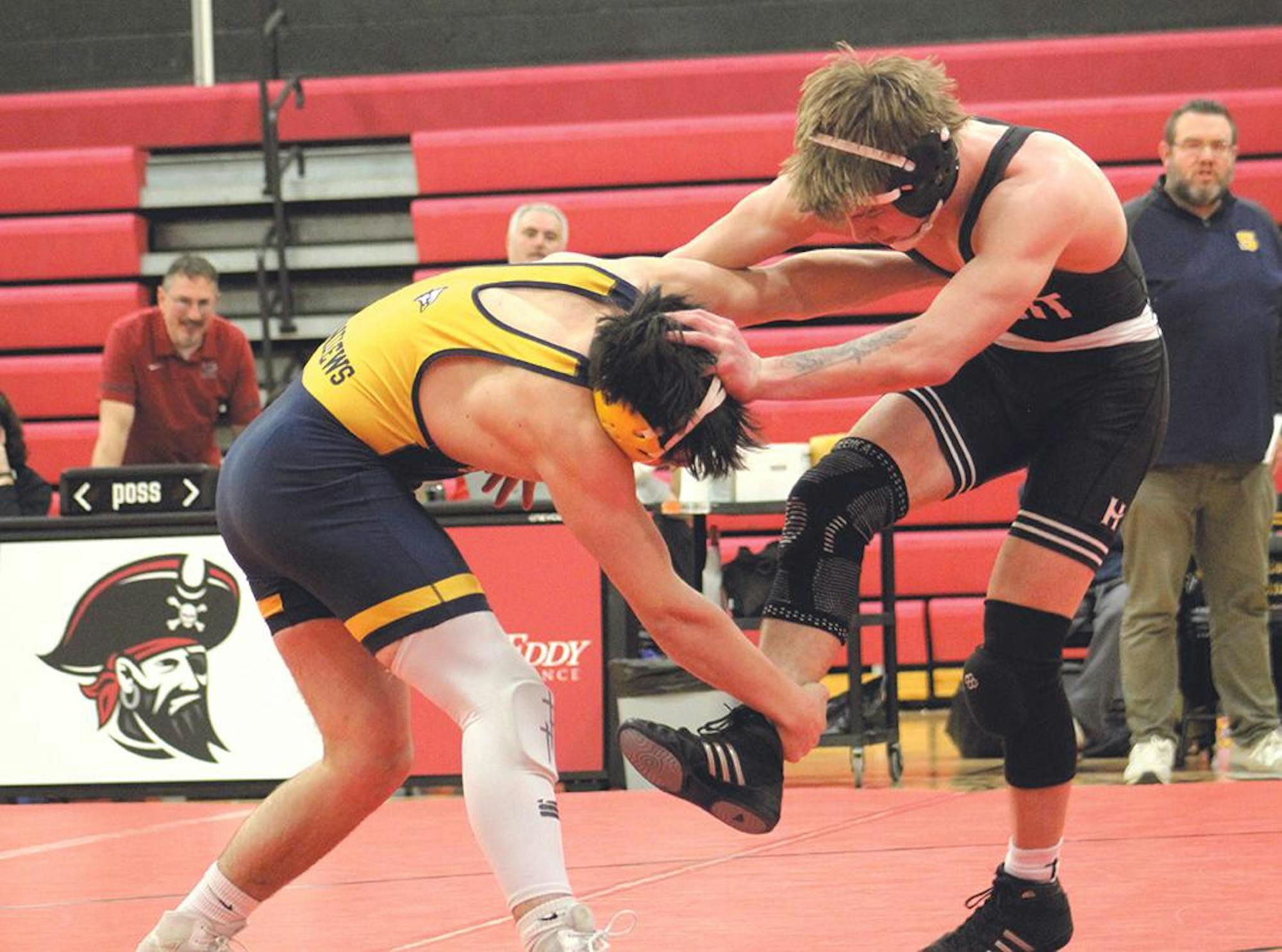 hart regionals 3 halen boos vs kanoa andrews.jpg