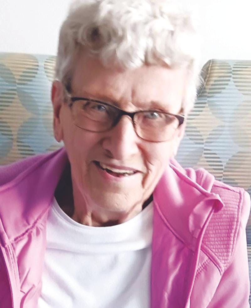 Hansen, Donna.jpg