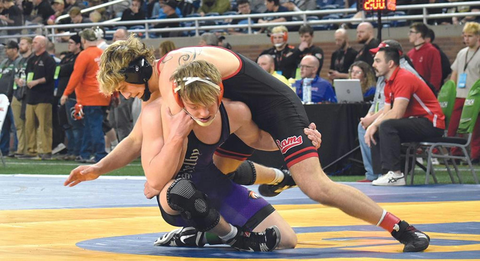 oceana state wrestling 6 brody fessenden vs gauge vincke montrose.jpg