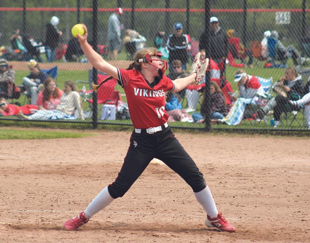 Gallery - Whitehall vs. Oakridge district softball