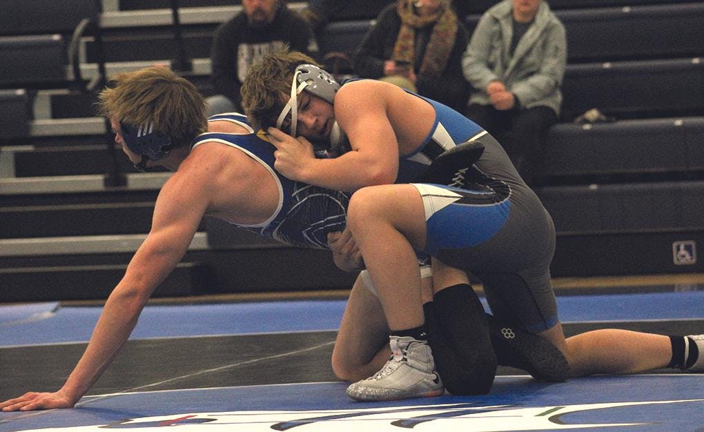 mont wrestling 4 kaiden french vs parker overmyer.jpg