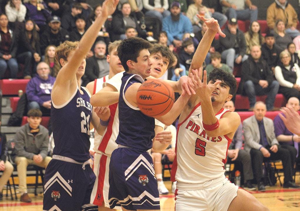 Gallery - Hart vs. Shelby boys basketball